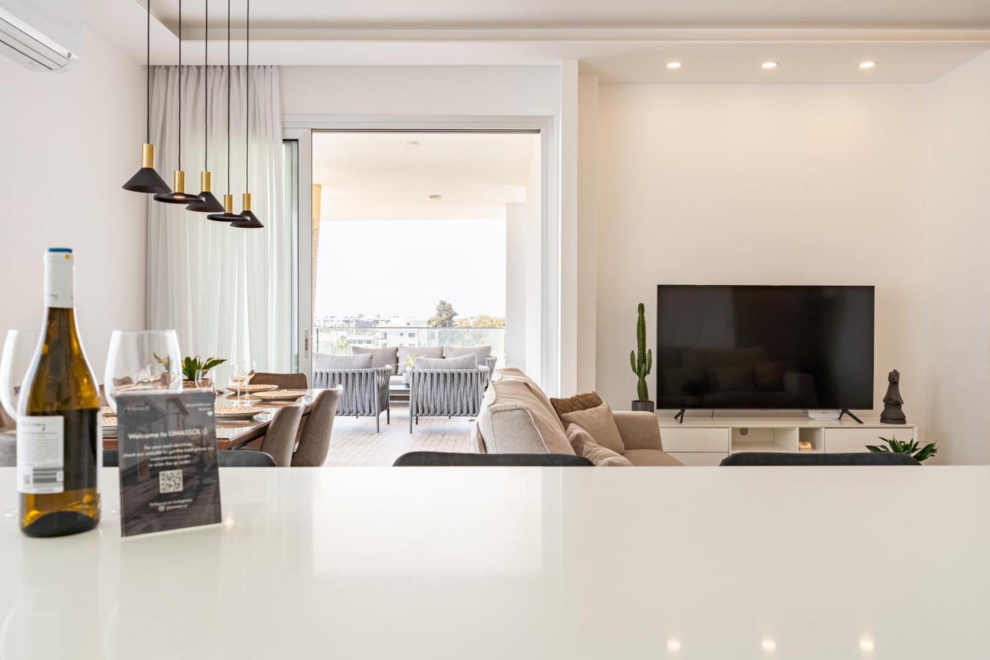 Yamas Urban Living Zakaki Pool Penthouses & Apartments Λεμεσός Εξωτερικό φωτογραφία