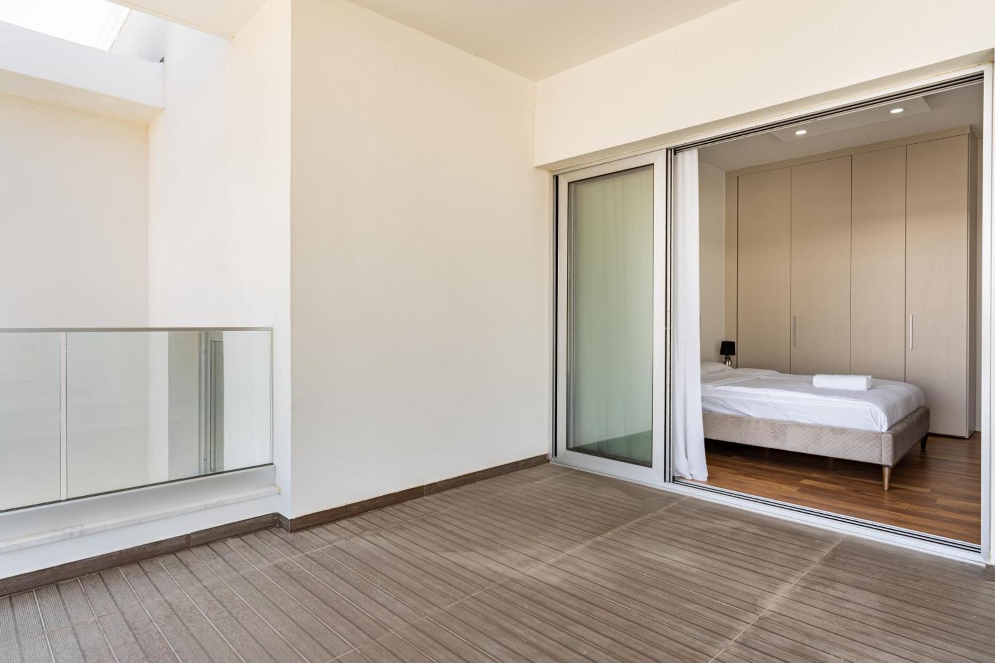 Yamas Urban Living Zakaki Pool Penthouses & Apartments Λεμεσός Εξωτερικό φωτογραφία