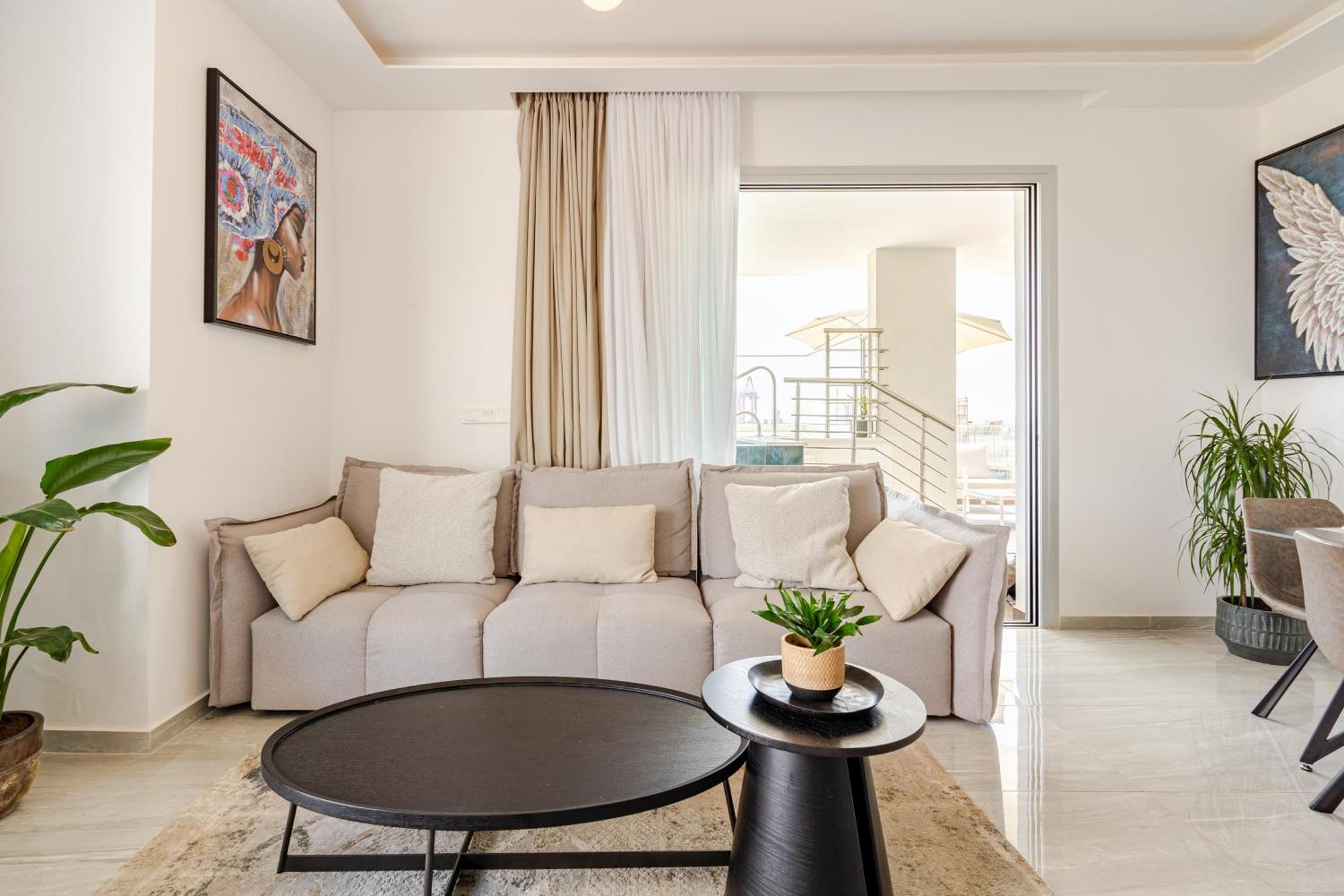 Yamas Urban Living Zakaki Pool Penthouses & Apartments Λεμεσός Εξωτερικό φωτογραφία