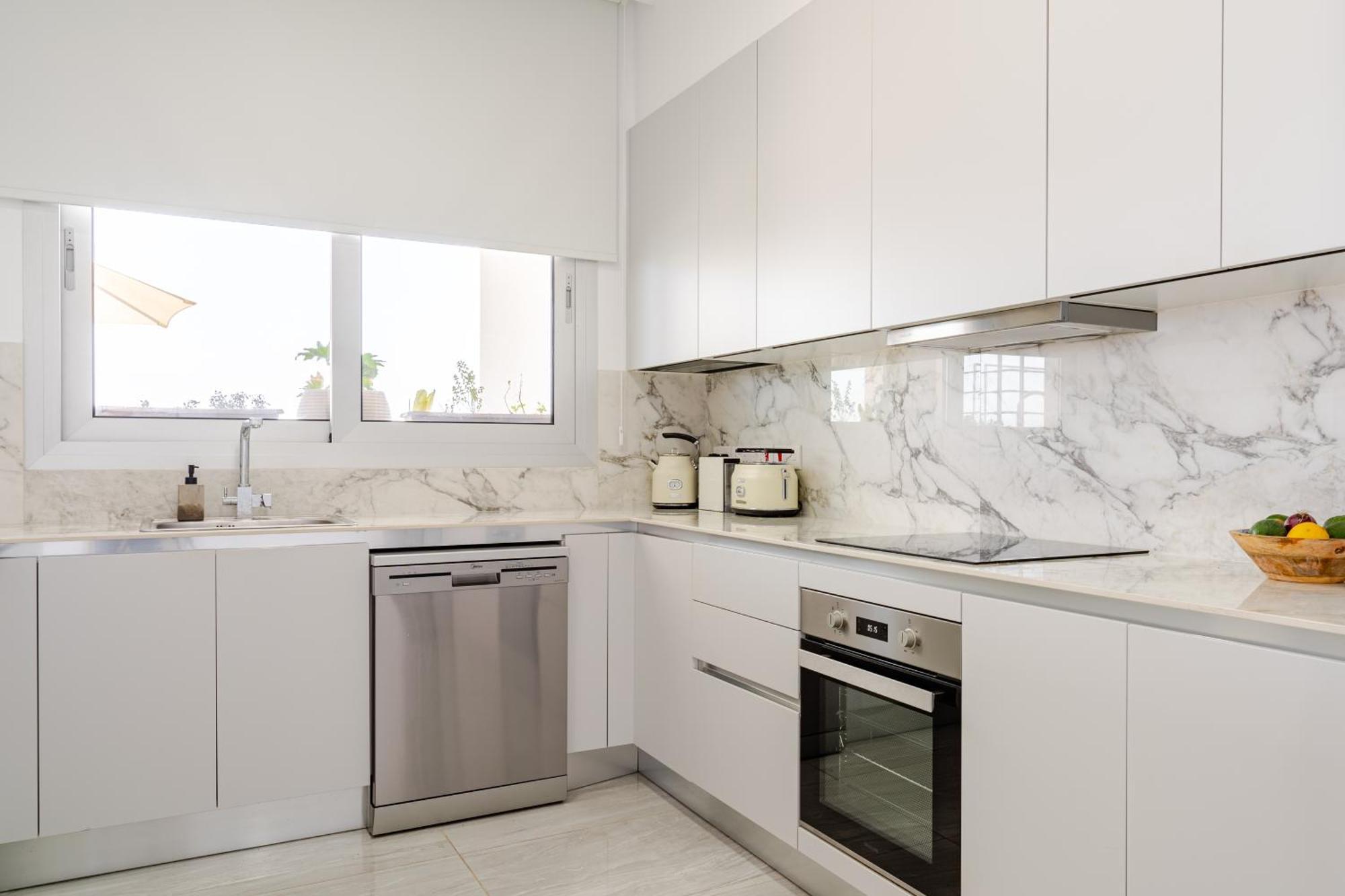 Yamas Urban Living Zakaki Pool Penthouses & Apartments Λεμεσός Εξωτερικό φωτογραφία