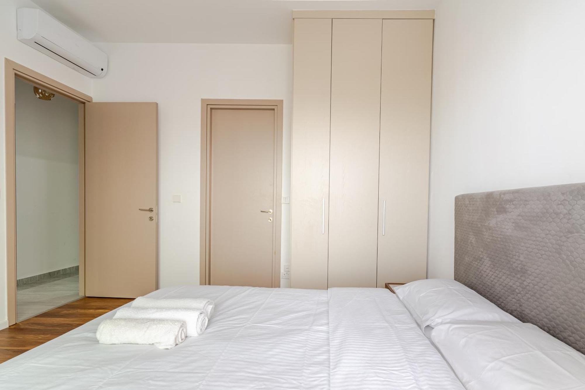 Yamas Urban Living Zakaki Pool Penthouses & Apartments Λεμεσός Εξωτερικό φωτογραφία